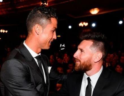 恭喜NV拿下首届英雄联盟手游艾欧尼亚杯总决赛冠军