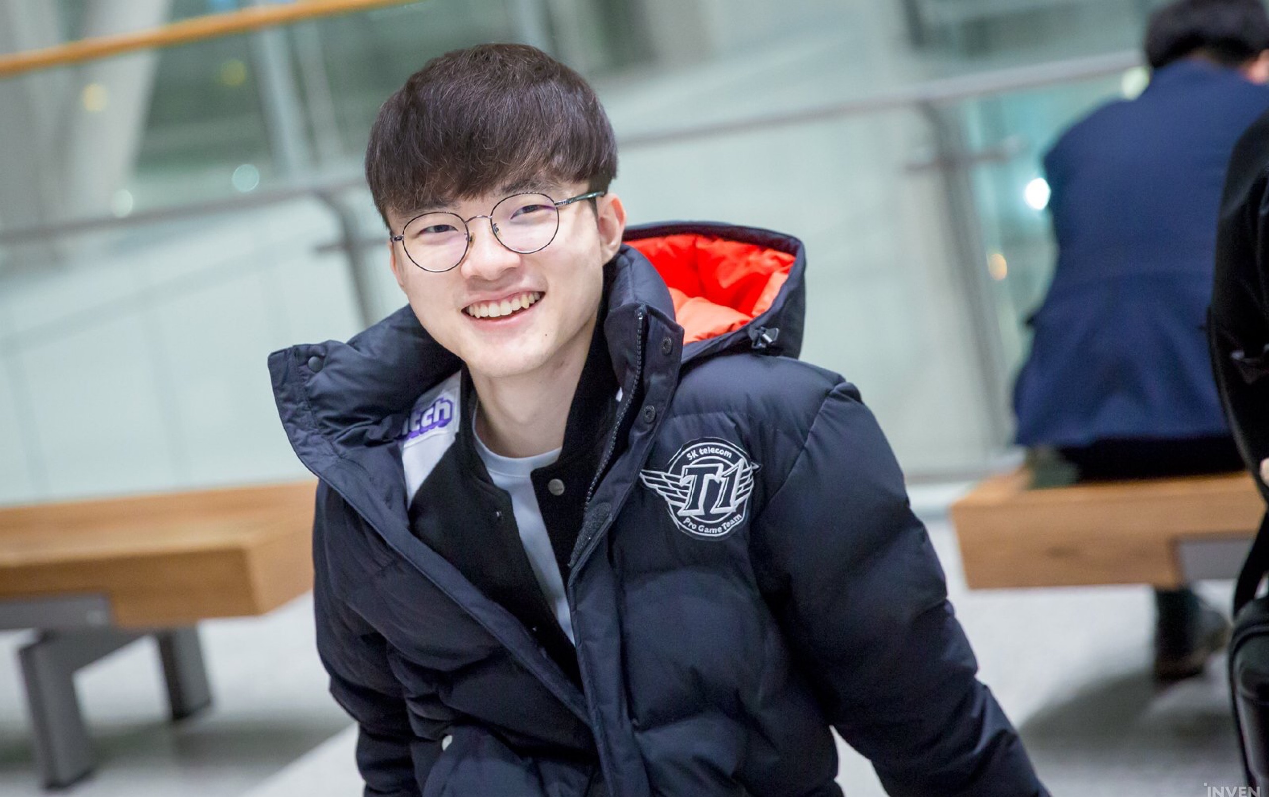 RNG时空回溯裁判报告：Angel多次反映出现商城弹窗 判定设备故障